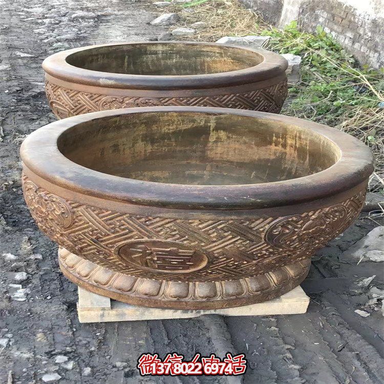 古典庭院魚缸，享受傳統(tǒng)文化的視覺(jué)盛宴