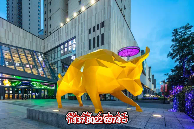 玻璃鋼彩繪雕塑讓你的廣場現(xiàn)象級創(chuàng)意牛！